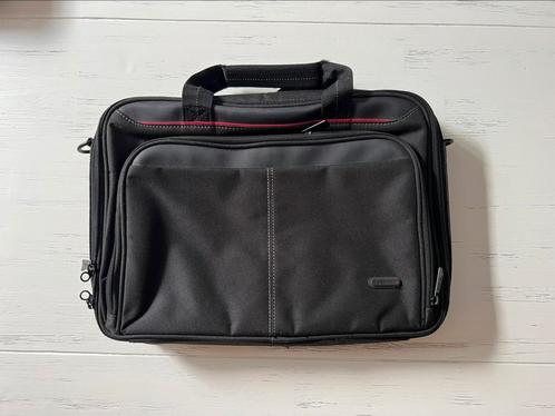 Laptoptassen nieuwe ongebruikt verschillende goede kwaliteit, Computers en Software, Laptoptassen, Nieuw, Ophalen of Verzenden