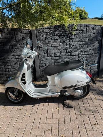 Vespa GTS250 beschikbaar voor biedingen