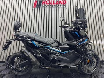 Honda X-ADV 750 2025 BTW motor zwart A2 Akrapovic X ADV beschikbaar voor biedingen