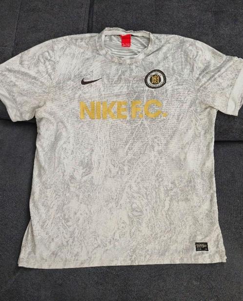 NIKE FC T-SHIRT MAAT XL SPECIAL EDITION, Sport en Fitness, Voetbal, Zo goed als nieuw, Shirt, Maat XL, Ophalen of Verzenden