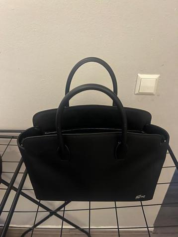 Lacoste tas  beschikbaar voor biedingen