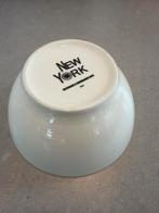 Gevraagd - New York Kom, Blokker, Huis en Inrichting, Keuken | Servies, Ophalen, Keramiek, Zo goed als nieuw, Kom(men)