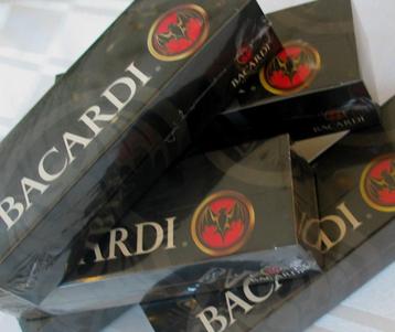  Bacardi toonbank box lucifers + Bacardi aansteker beschikbaar voor biedingen