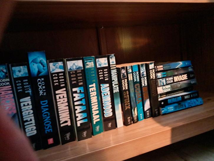 Robin Cook - Medische Thrillers Collectie, Boeken, Thrillers, Ophalen of Verzenden