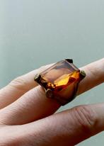 Ring met grote steen, Sieraden, Tassen en Uiterlijk, Ringen, Overige materialen, Gebruikt, Overige kleuren, Ophalen of Verzenden