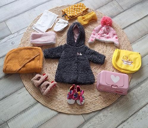 Baby kleding en accessoires set, Kinderen en Baby's, Babykleding | Baby-kledingpakketten, Zo goed als nieuw, One size, Ophalen of Verzenden