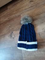 Blauwe muts met pompon nieuw, Ophalen of Verzenden, Zo goed als nieuw, One size fits all