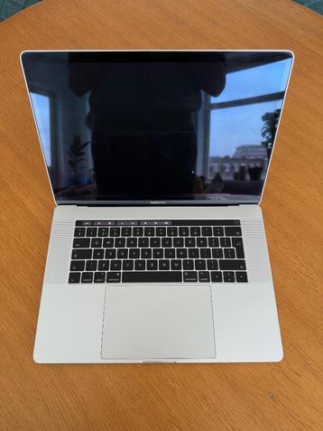 MacBook Pro 15 inch - Zilver