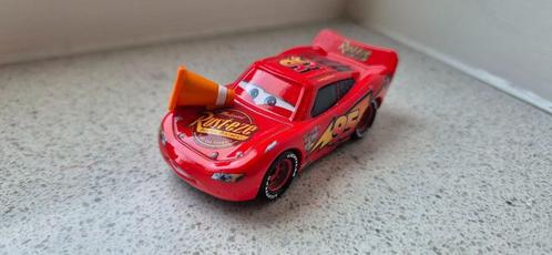 Disney Pixar Cars Lightning McQueen with Cone, Kinderen en Baby's, Speelgoed | Speelgoedvoertuigen, Zo goed als nieuw, Ophalen of Verzenden