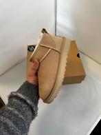 Ugg Classic Ultra Mini Sand Dames 37, Nieuw, Ophalen of Verzenden, Uggs