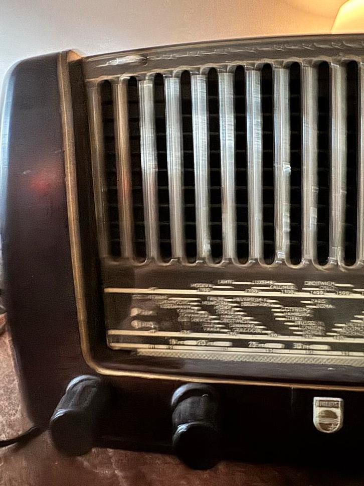 Oude Philips Radio - Donkerbruin - Goede Staat, Audio, Tv en Foto, Radio's, Gebruikt, Radio, Ophalen of Verzenden