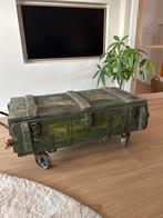 Vintage munitiekist op wielen, Huis en Inrichting, Woonaccessoires | Kisten, Ophalen, Gebruikt, 50 tot 100 cm, Minder dan 50 cm