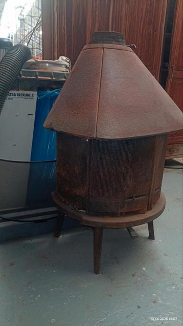 Unieke geheel gietijzeren JOTUL tuinhaard  beschikbaar voor biedingen