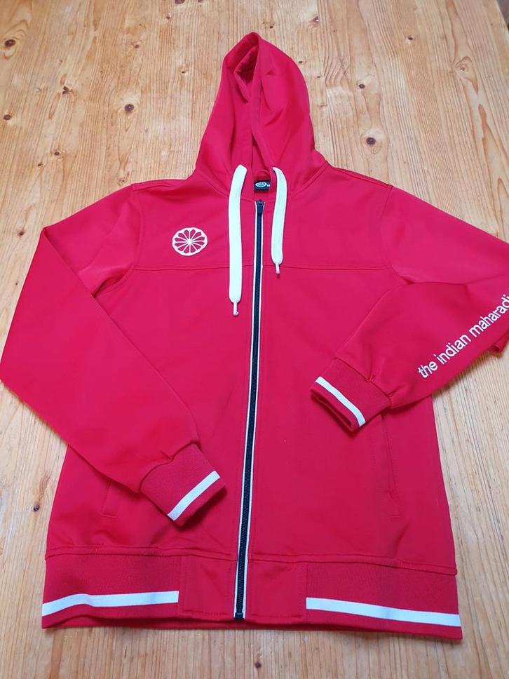 Rood vest Indian Maharadja maat 164, Kinderen en Baby's, Kinderkleding | Maat 164, Zo goed als nieuw, Meisje, Trui of Vest, Ophalen of Verzenden