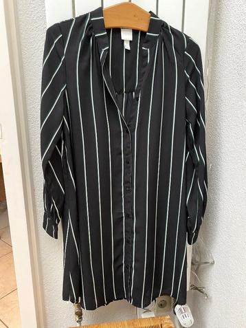 H&M lange zwarte blouse met wit/donkergroene strepen maat 36 beschikbaar voor biedingen