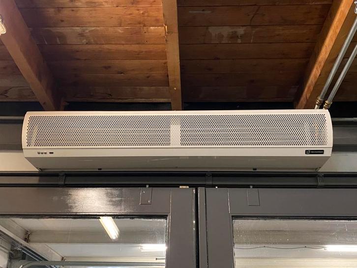 Reventon warmwater luchtgordijn, Doe-het-zelf en Verbouw, Verwarming en Radiatoren, Zo goed als nieuw, Cv-ketel of Combi-ketel