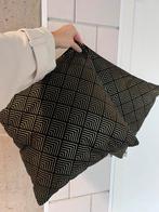 Leuke kussentjes zwart en goud, Huis en Inrichting, Woonaccessoires | Kussens, Ophalen, Zo goed als nieuw, Zwart, Vierkant