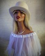 *Blonde dame met hoed* Etalagebuste, Ophalen of Verzenden