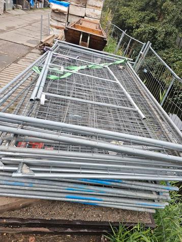 111 - Bouwhekken, hekwerk, tijdelijk bouwhek  beschikbaar voor biedingen