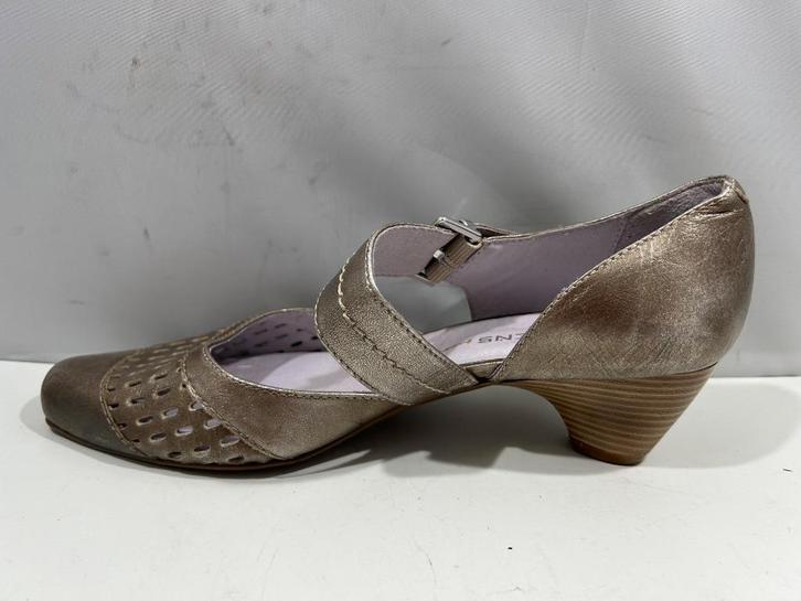Carmens, maat 38. Lieftallige zilverkleurige zomerschoenen, Kleding | Dames, Schoenen, Zo goed als nieuw, Schoenen met lage hakken