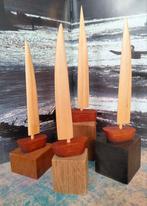 Zeilbootjes, hout. Handgemaakt. Op houten sokkeltje. P stuk., Ophalen of Verzenden