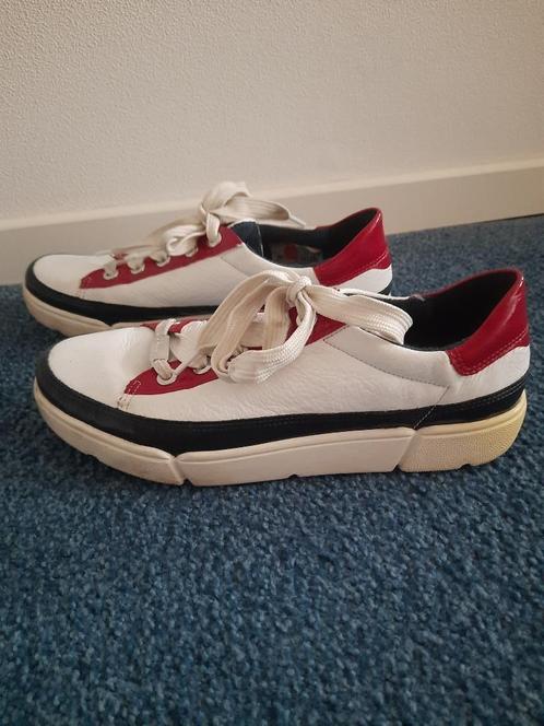 Wit met rode sneakers, Ara, maat 40,5, Kleding | Dames, Schoenen, Zo goed als nieuw, Sneakers of Gympen, Wit, Ophalen of Verzenden