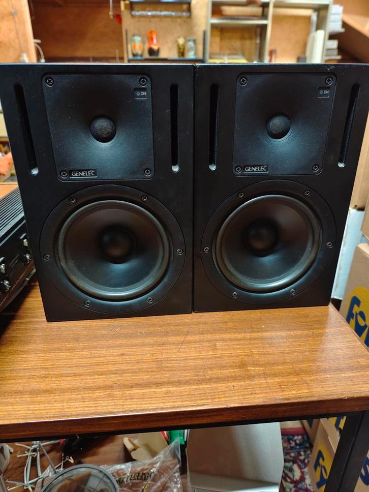Genelec 1030A actief monitorsysteem, Audio, Tv en Foto, Luidsprekers, Gebruikt, Front, Rear of Stereo speakers, 120 watt of meer