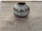 Mooi onbeschadigde bloemvaasje., Overige kleuren, Aardewerk of Porselein, Ophalen of Verzenden, Zo goed als nieuw