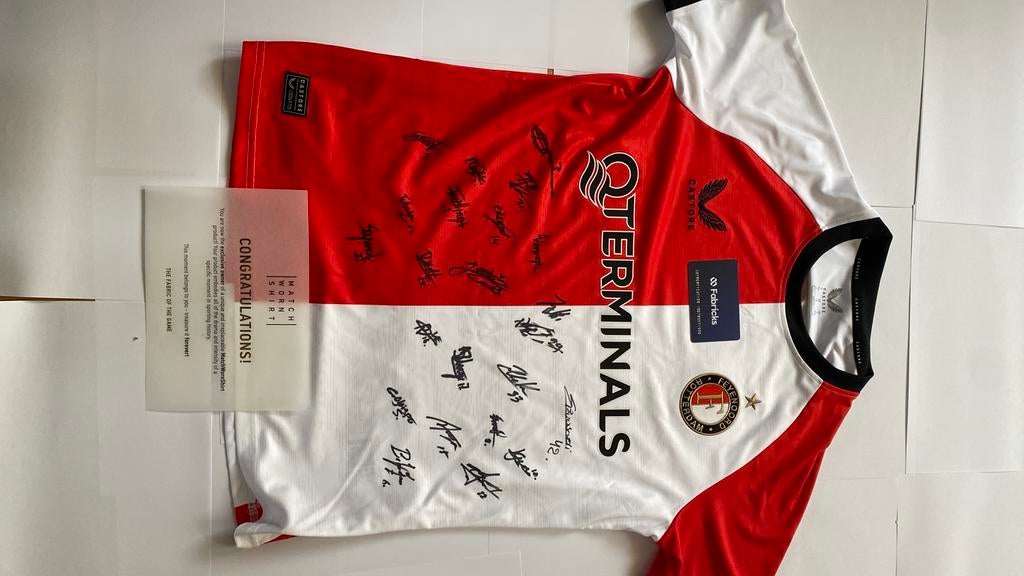 Feyenoord squad signed vrouwen shirt Matchwornshirt, Tickets en Kaartjes, Seizoenskaart, Eén persoon