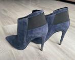 Enkellaarsjes blauw Guess 39 hoog zgan, Kleding | Dames, Schoenen, Blauw, Lage of Enkellaarzen, Ophalen of Verzenden, Zo goed als nieuw