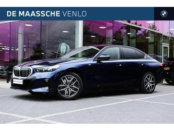 BMW 5 Serie 550e xDrive M Sport Automaat / Panoramadak / Sto beschikbaar voor biedingen
