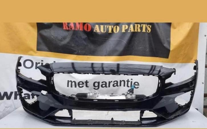 volvo S60 R design voorbumper bumper r-design, Auto-onderdelen, Carrosserie en Plaatwerk, Bumper, Voor, Gebruikt, Ophalen of Verzenden