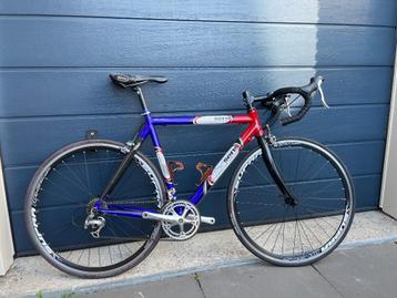 Racefiets Intersens met Carbon achterbrug Shimano 600 105 beschikbaar voor biedingen