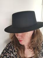 Zwarte hoed, nooit gebruikt, Kleding | Dames, Hoeden en Petten, Ophalen of Verzenden, Zo goed als nieuw, One size fits all, Hoed