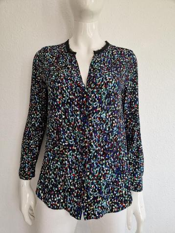 Sandro blouse. Maat 2. Confettiprint beschikbaar voor biedingen