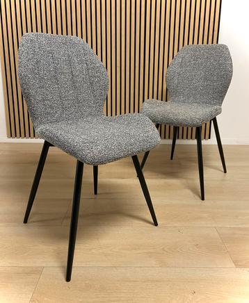 Nieuwe bouclé teddystof stoelen - Grijze eetkamerstoelen beschikbaar voor biedingen