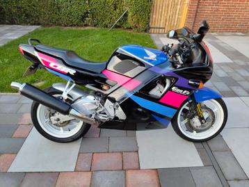 Honda CBR600F2 PC25 - Goed Onderhouden! beschikbaar voor biedingen