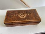 Oud antiek houten doosje postzegeldoosje walnoten hout inleg, Antiek en Kunst, Ophalen of Verzenden
