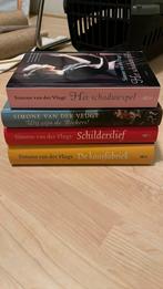 Simone van der Vlugt geschiedenis thriller boeken, Ophalen of Verzenden, Zo goed als nieuw