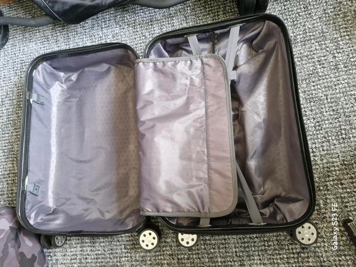 Handbagage koffer, Sieraden, Tassen en Uiterlijk, Koffers, Gebruikt, Hard kunststof, 50 tot 60 cm, 35 tot 45 cm, Ophalen