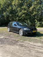 BMW 3-Serie 2.0 I 318 Touring AUT 2011 Zwart, Auto diversen, Schadeauto's, Zwart, Stationwagon, Benzine, Ophalen