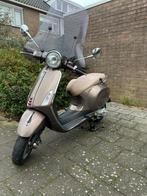 Mooie vespa Primavera 45km, Fietsen en Brommers, Scooters | Vespa, Ophalen, Gebruikt, Overige modellen, Benzine