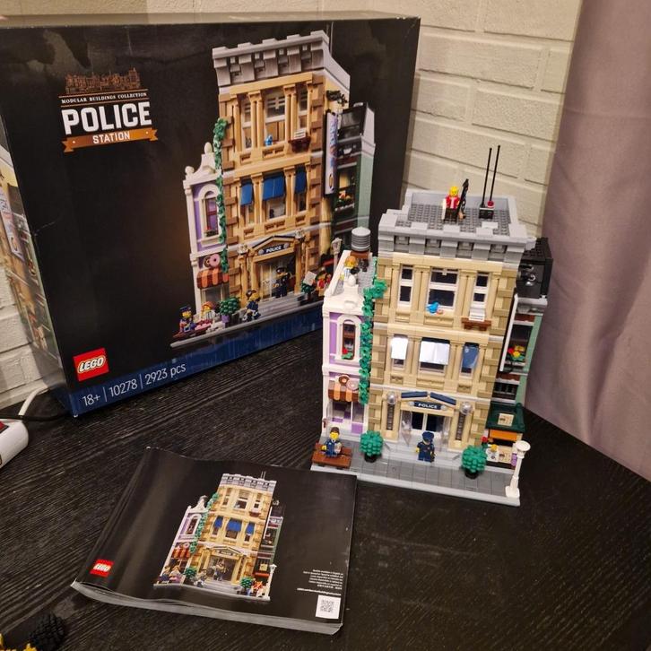 LEGO - Politie bureau, Kinderen en Baby's, Speelgoed | Duplo en Lego, Zo goed als nieuw, Lego, Complete set, Ophalen of Verzenden