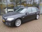 BMW 5 Serie Touring 520i Last Minute Edition*Xenon*Leder*Nav, Auto's, BMW, Origineel Nederlands, Te koop, 5 stoelen, Benzine