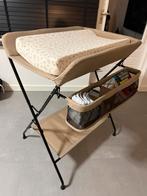 Mooie en praktische verschoontafel voor baby taupe, Ophalen of Verzenden, Zo goed als nieuw