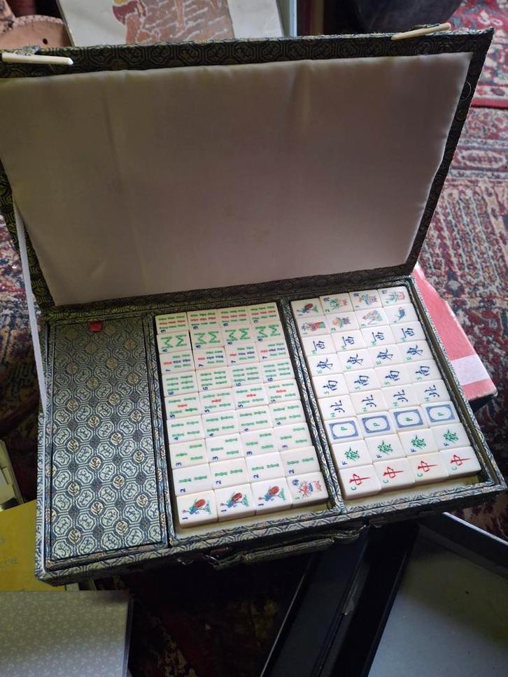 Mah Jong Spel - Prachtige Kwaliteit!, Hobby en Vrije tijd, Gezelschapsspellen | Bordspellen, Zo goed als nieuw, Drie of vier spelers