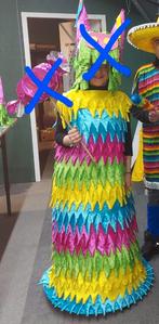 5x Pinata Pakken, 3 kinderhesje +maskers carnaval loopgroep, Carnaval, Maat 42/44 (L), Ophalen of Verzenden, Zo goed als nieuw