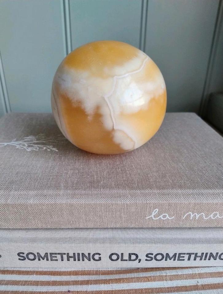 Prachtig! Bol honing calciet, Verzamelen, Mineralen en Fossielen, Ophalen of Verzenden