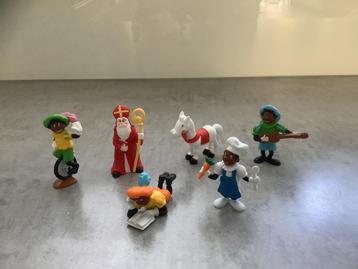 Verschillende Sint en Piet Poppetjes van Blokker beschikbaar voor biedingen