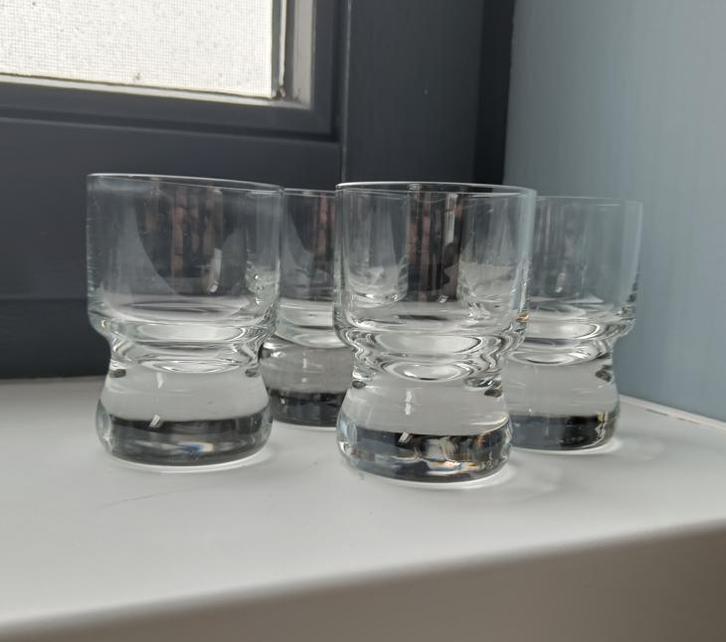 3 stuks Kosta Boda glazen likeurglazen, Huis en Inrichting, Keuken | Servies, Zo goed als nieuw, Glas of Glazen, Overige stijlen